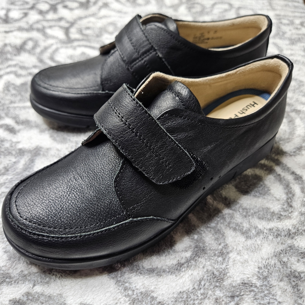 Hush Puppies Believe Mardie Women 7 Wide  Easy On and Black Leather Velcro Shoes
